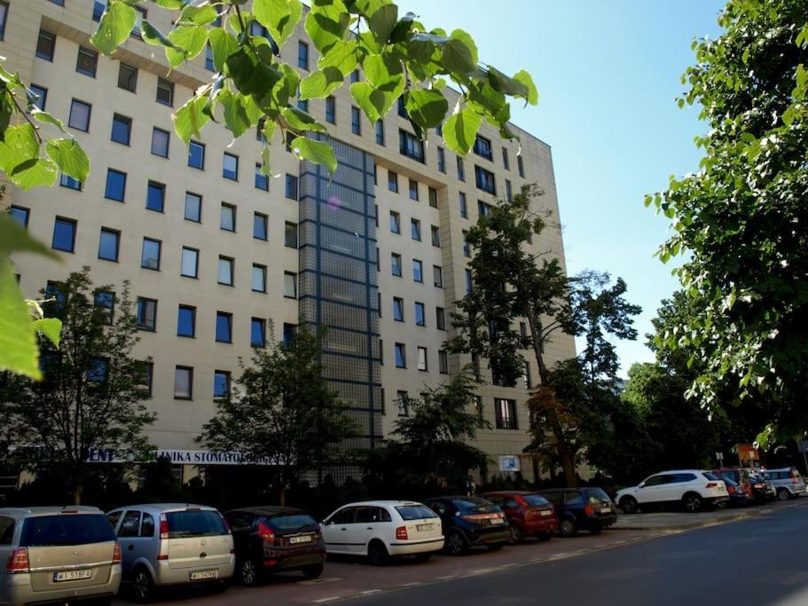 Spacious Quiet Apt Close To The Belvedere Palace Apartman Varsó Kültér fotó