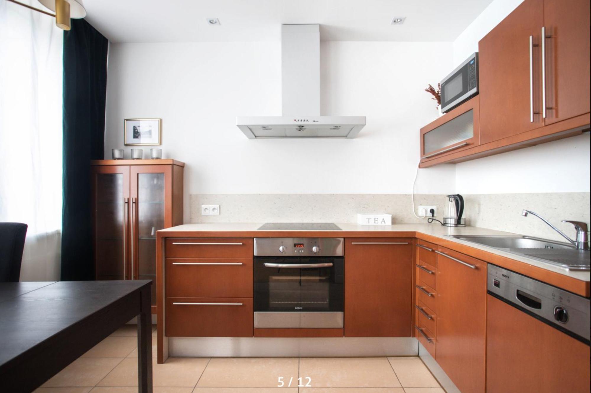 Spacious Quiet Apt Close To The Belvedere Palace Apartman Varsó Kültér fotó